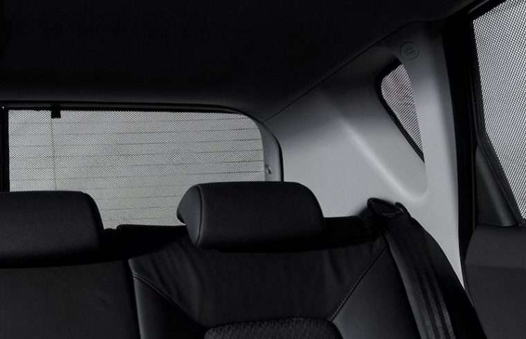 Tendine parasole auto sono decisamente un must